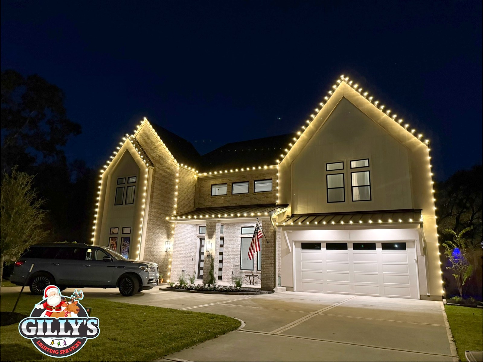 Christmas light installation by Gilly's Lighting Services in River Oaks
