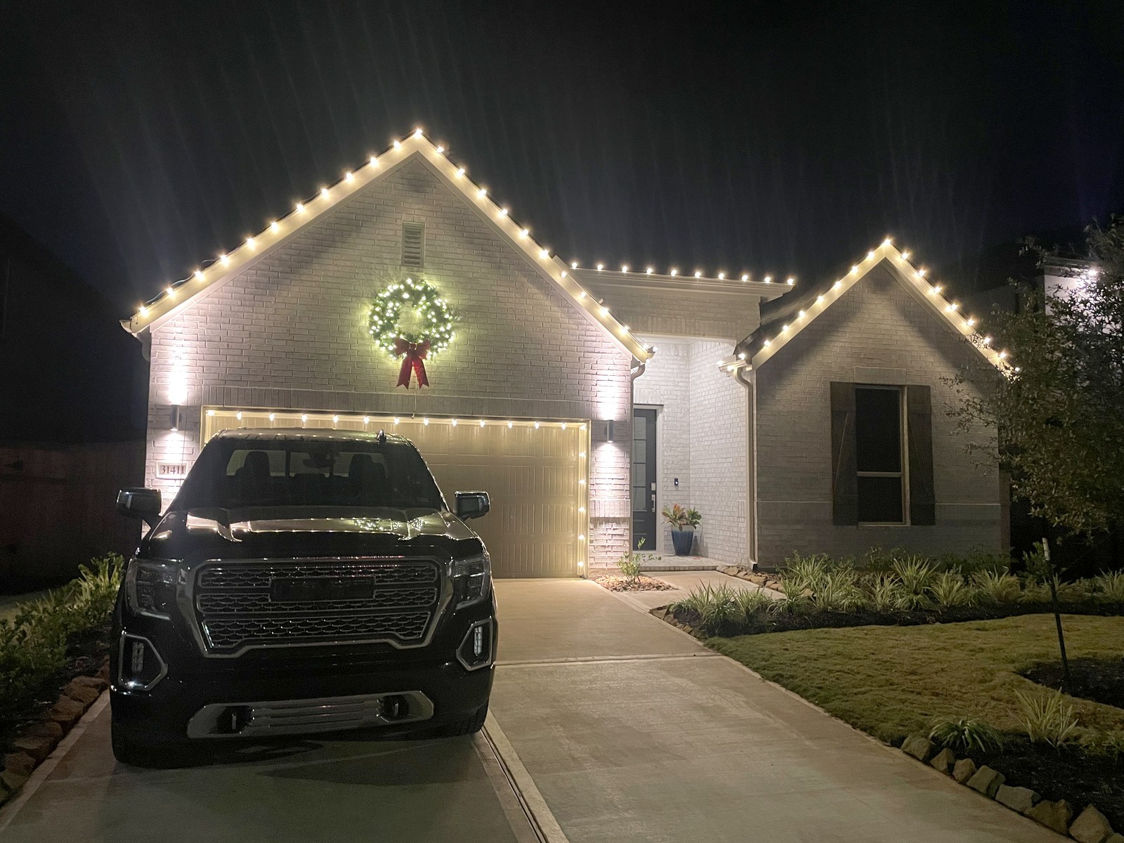 Christmas light installation by Gilly's Lighting Services in Fulshear