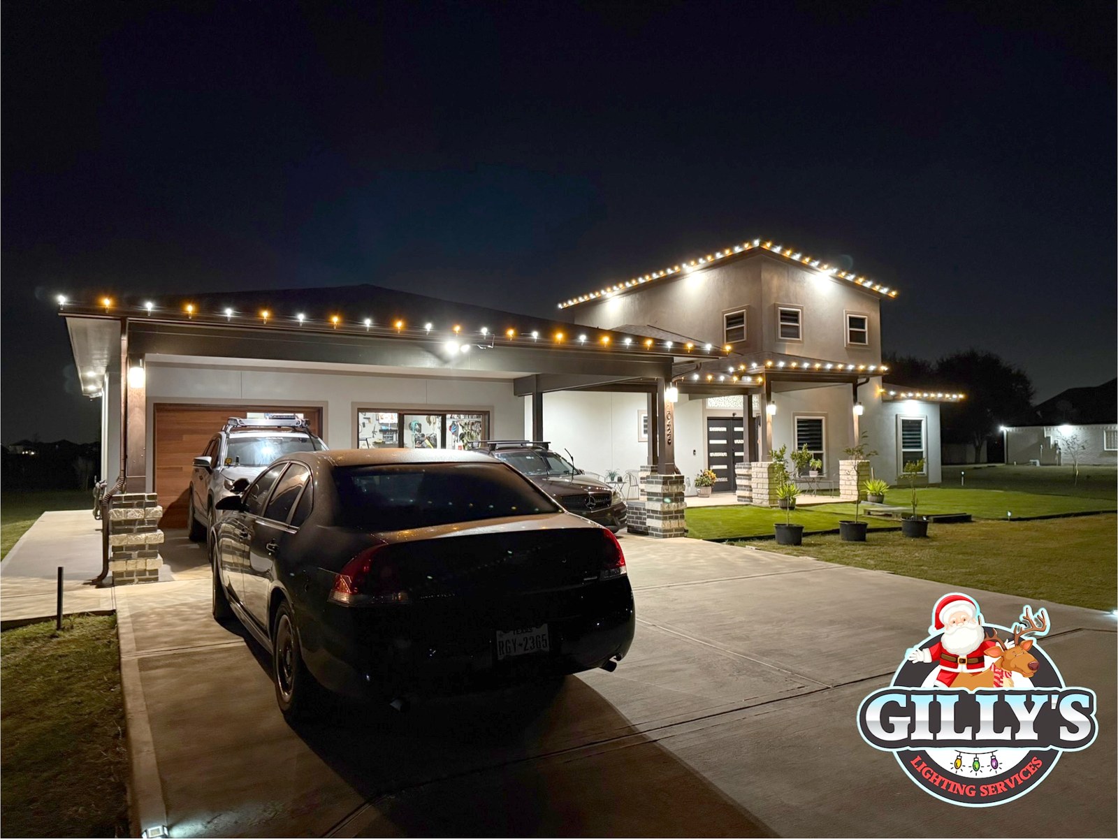 Christmas light installation by Gilly's Lighting Services in Manvel