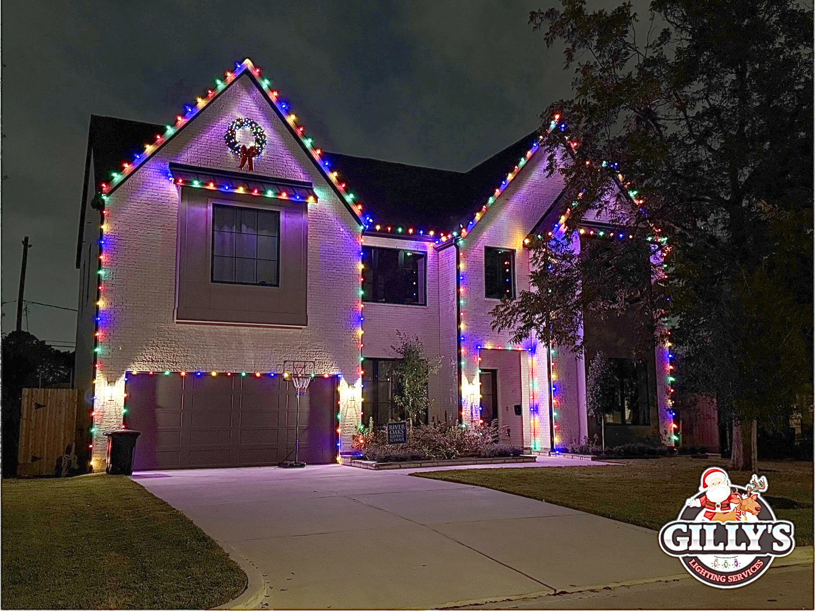 Christmas light installation by Gilly's Lighting Services in Afton Oaks